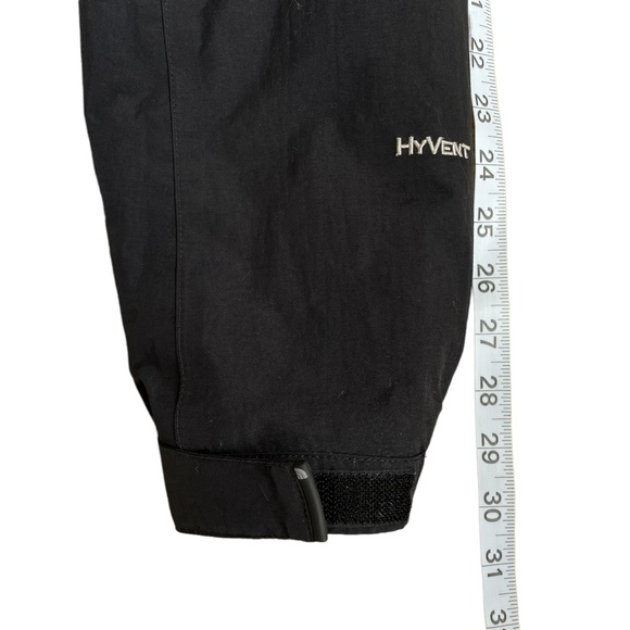 The North Face Winter Hyvent Jacket - Picture 15 of 16